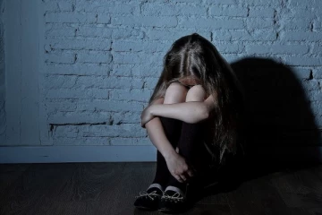 15 வயது சிறுமி விவகாரம்! - நீதிமன்றம் பிறப்பித்துள்ள உத்தரவு