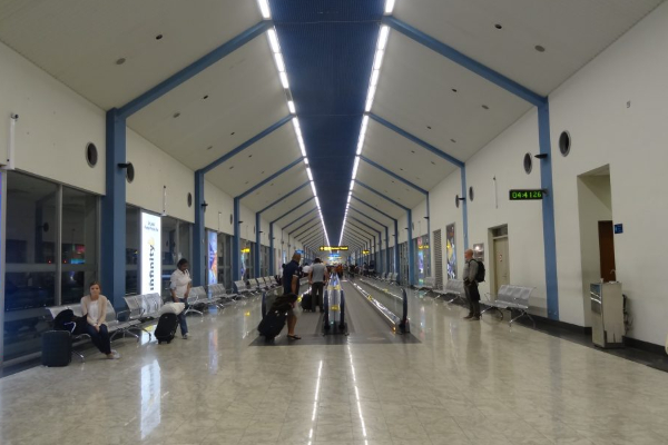 கட்டுநாயக்க விமான நிலையத்தில் சிக்கிய இலங்கை பயணிகள் | 2 Sri Lankan Passengers Arrested In Bia