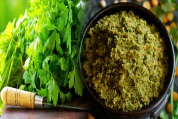 பார்த்தாலே பசியை தூண்டும் கொத்தமல்லி துவையல்... இப்படி செய்து பாருங்க