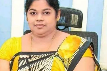 அதிவேக நெடுஞ்சாலையில்   ஆசிரியை மரணம்
