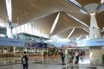 சர்வதேச பயணிகளுக்கான கட்டுப்பாடுகளை தளர்த்தவுள்ள முக்கிய நாடு