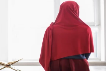 சகோதரியுடன் தகாத உறவு; மதகுருவின் கொடூர செயல்