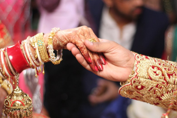 திருமணமாகி முதலிரவிலேயே விவாகரத்து செய்த மணமகள் ; காரணத்தால் அதிர்ச்சியில் குடும்பம் | Bride Divorces On Wedding Night திருமணமாகி முதலிரவிலேயே விவாகரத்து செய்த மணமகள் ; காரணத்தால் அதிர்ச்சியில் குடும்பம் | Bride Divorces On Wedding Night