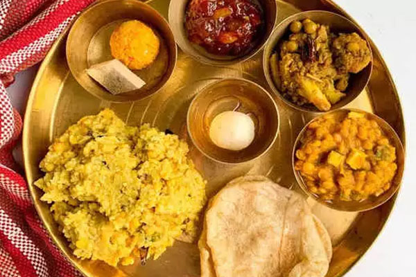 மகிழ்ச்சியான வாழ்க்கை அமைய வரலட்சுமி விரதம்; கிடைக்கும் நன்மைகள் | Benefits Of Varalakshmi Fasting