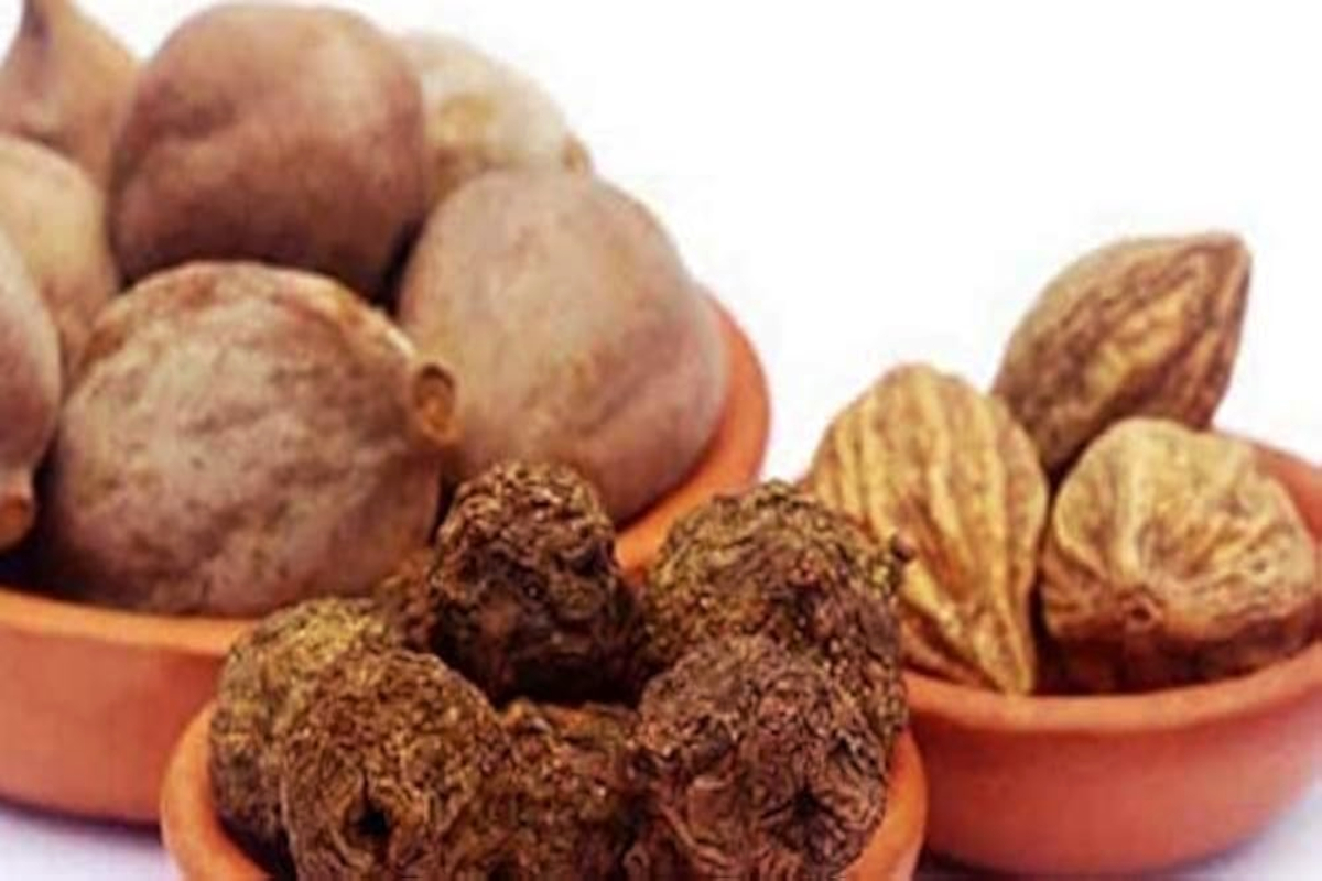விசித்திர மருத்துவ குணங்கள் நிறைந்த திரிபலா! இதை எப்படி சாப்பிட்டால் நன்மை? | Thiripala Suranam Benefits In Tamil