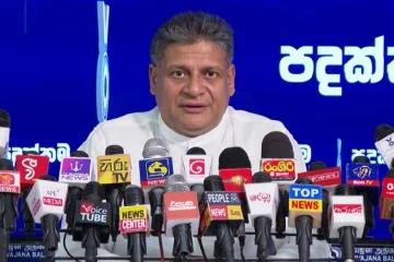 හැකර්වරුන්ට අපහාස කරන්න එපා මේ හැකරුවරුන්ගේ වැඩක් නෙමෙයි - භාණ්ඩාගාරයේ මුදල් කොල්ලය ගැන දිලිත් කට අරී[VIDEO]