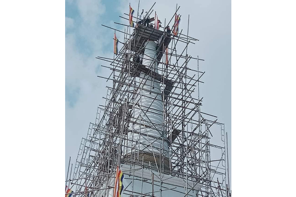 யாழில் அடாத்தாக அமைக்கப்பட்ட விகாரை நிகழ்வில் மாவிட்டபுரம் அறக்கட்டளையினர்! | A Huge Viharai Built As A Temple In Yali