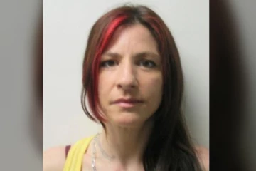 9 குற்றச்செயல்களில் ஈடுபட்ட பெண்ணை வலைவீசி தேடிவரும் கனேடிய பொலிசார்