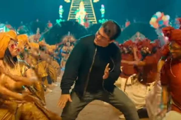 அஜித்துக்கு ஜால்ரா அடிக்கும் தயாரிப்பாளர்! ப்ளூ சட்டை மாறனுடன் மல்லுக்கட்டும் ஆர்கே சுரேஷ்..