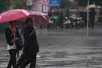 අද දිවයිනට බලපාන කාලගුණ තත්ත්වය - මෝඛා ගැනත් කාලගුණයෙන් අවවාදාත්මක නිවේදනයක්..