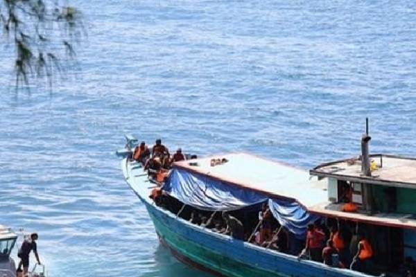தனியொரு ஆளாக படகு மூலம் தமிழகத்தில் தஞ்சமடைந்த பெண் | Woman Seeking Asylum In Tamil Nadu By Boat