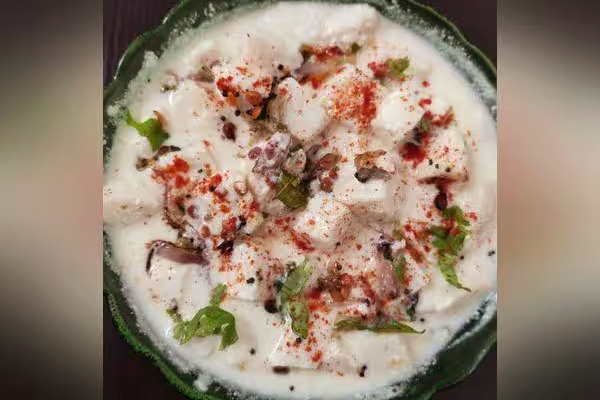 வீட்டில் இட்லி இருக்கா? அப்போ தாளித்த தயிர் இட்லி இந்த பொருள் போட்டு செய்ங்க | Home Made Thaliththa Yogurt Idli Food Recipe வீட்டில் இட்லி இருக்கா? அப்போ தாளித்த தயிர் இட்லி இந்த பொருள் போட்டு செய்ங்க | Home Made Thaliththa Yogurt Idli Food Recipe