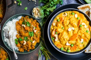 Lunch Time Recipe:கோழிக்கறி சுவையை மிஞ்சும் காய்கறி குருமா! செய்வது எப்படி?