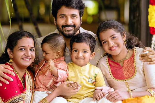 நடிகர் சிவகார்த்திகேயன் மகன்களா இது? தற்போதைய புகைப்படம் இதோ | Sivakarthikeyan Son Photos Viral