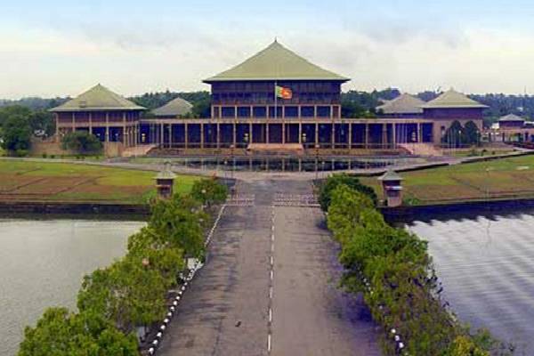 போராட்டத்துக்கு தயாராகும் நாடாளுமன்ற ஊழியர்கள் | Parliament Staff Preparing For Protest