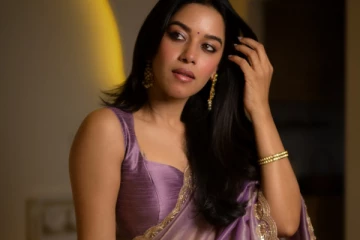 மிர்னாளினி ரவி சேலையில் அசத்தலான போட்டோஷூட்