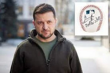 உக்ரைன் ஜனாதிபதி கையொப்பமிட்ட பேஸ்போல் ஏலத்தில்…