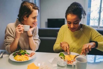 காலையில் எடுத்துக்கொள்ளக் கூடாத உணவுகள்: ஆரோக்கியத்திற்கு அதிக கேடு விளைவிக்குமாம்