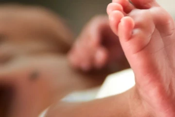 இலங்கையில் முதல் முறையாக ஒரே நேரத்தில் 6 குழந்தைகள் பெற்ற தாய்