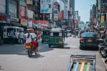 முச்சக்கர வண்டியில் நூதன கொள்ளை; மக்களே அவதானம்