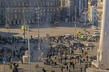 ஐரோப்பாவின் மிகப் பிரபலமான சுற்றுலா தலம் ஒன்றில் பகீர் சம்பலம்... தெறித்து ஓடிய மக்கள்