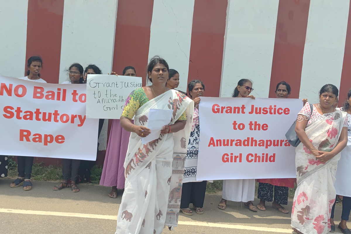 அநுராதபுரத்தில் பௌத்த பிக்குவால் பாதிக்கப்பட்ட சிறுமி! நீதிக்கோரி யாழில் போராட்டம் | Girl Abuse Anurathapura By Buddhist Monk Protest