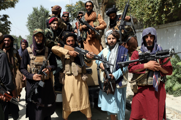 தாலிபன்களுக்கு இடையே பதவிச் சண்டை? கடும் வாக்குவாதத்தால் பதற்றம் | Afghanistan Taliban Fight