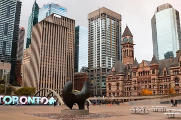 கனேடியர்களில் கால்வாசிபேர் புலம்பெயர்ந்தோர்: கனடாவின் புள்ளியியல் துறையின் அறிக்கை