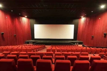 தியேட்டரில் படம் பிடிக்கவில்லையா? பாதியில் எழுந்து சென்றாலும் Refund கிடைக்கும்