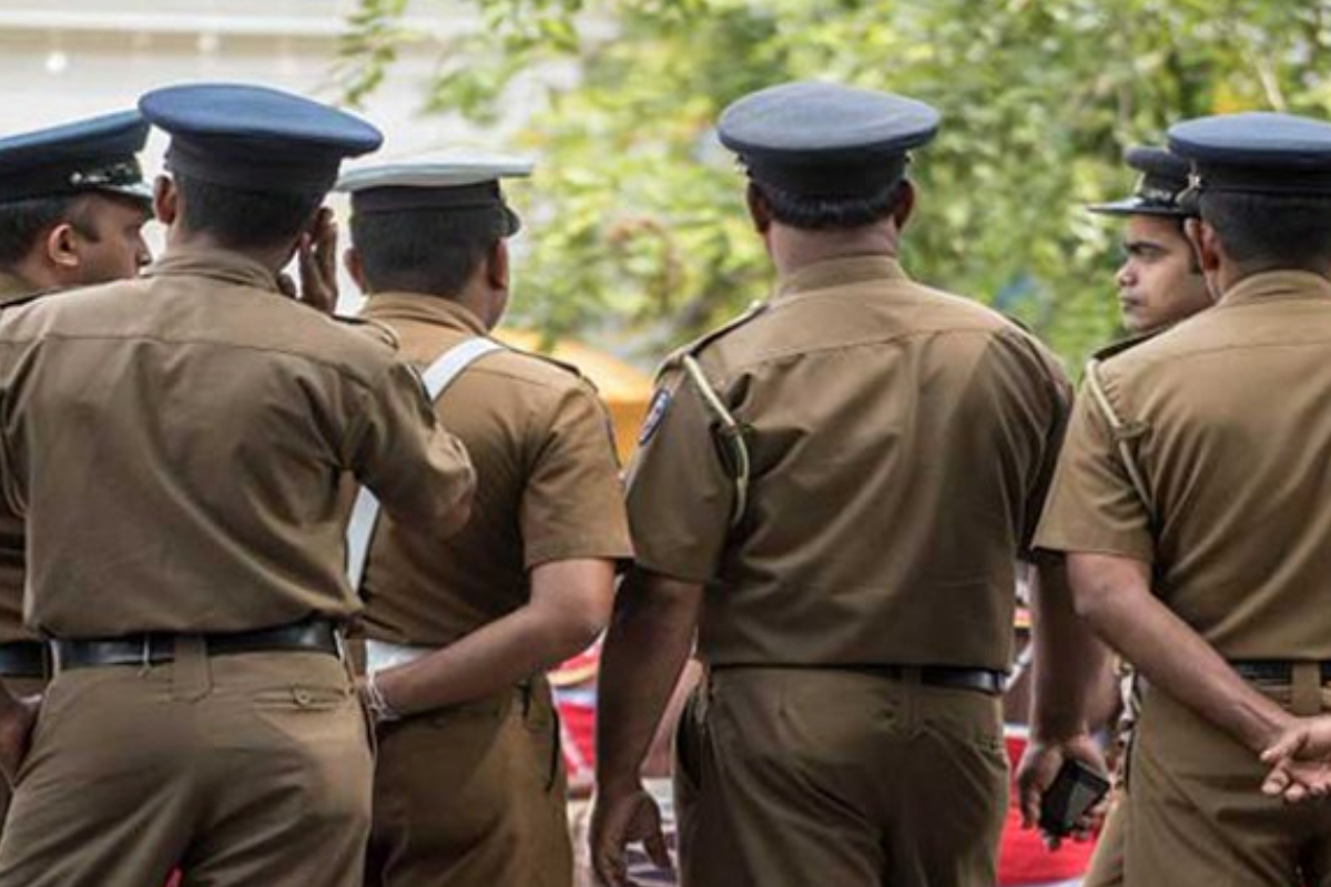 வவுனியாவில் முதியவரிடம் பணம் பறிக்க முற்பட்ட மர்மநபர்! பொலிஸார் தீவிர விசாரணை | Police Investigate Man Extort Money Man Vavuniya
