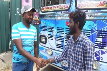 தனியார் பேருந்து நடத்துநரான தமிழரின் நேர்மை - குவியும் பாராட்டுகள்(படங்கள்)
