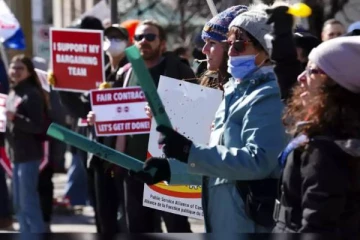 கனடாவில் பாரிய வேலை நிறுத்த போராட்டம்