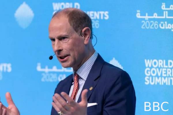 இளவரசர் ஆண்ட்ரூ சர்ச்சை தொடர்பில் முதன்முறையாக மௌனம் கலைத்துள்ள சகோதரர் | Prince Edward Break Silence On Epstein Andrew Link