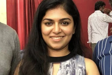 அந்த காட்சியில் உணர்ச்சிவசப்பட்டு நடிகருக்கு கிஸ் பண்ண நடிகை!! உண்மையை உடைத்த பிரபல இயக்குனர்