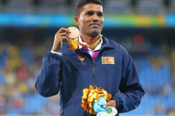 ஒலிம்பிக்கில்  இலங்கைக்கு கிடைத்த முதல் தங்கப்பதக்கம்; உலக சாதனை படைத்த வீரர்