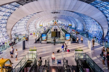 ஒரே நாளில் 12 விமானங்கள் ரத்து; பயணிகள் அவதி!