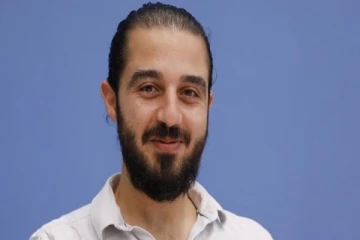 ஜேர்மன் நாடாளுமன்றத்திற்கு போட்டியிடும் முதல் அகதி