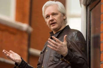 பல ஆண்டுகளின் பின் வெளியுலகை பார்க்கும் ஜூலியன் அசாஞ்சே; சிறையில் இருந்து விடுதலை