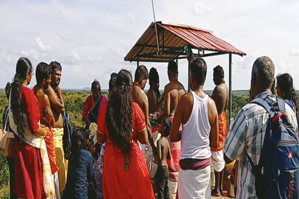 புத்தாண்டை முன்னிட்டு வெடுக்குநாரிமலை ஆலயத்தில் சிறப்பு வழிபாடுகள் | New Year S Eve Worship At Vedukkunarimala Temple