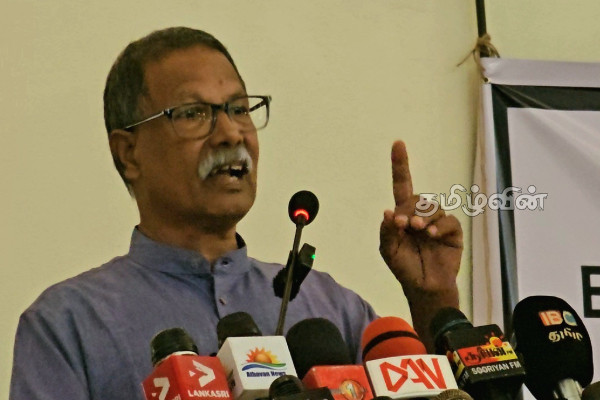 முஸ்லிம் மக்களை விடுதலைப்புலிகளின் தலைவர் மீண்டும் அழைத்தார்! வெளியான உண்மைகள்.. | Prabhakaran Invites Muslims Back North