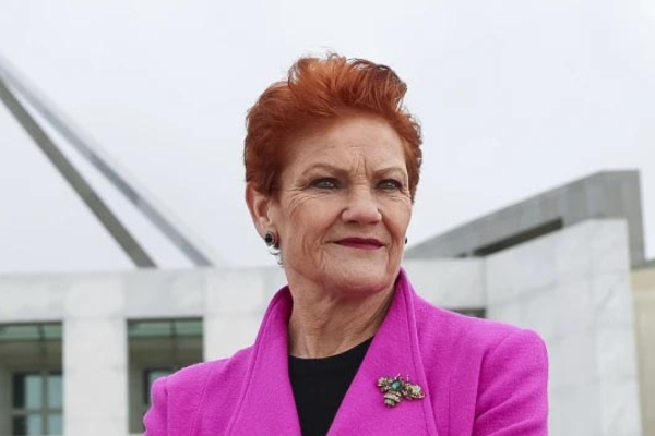 ஆஸ்திரேலிய அரசியலில் புதிய சர்ச்சை ; அரசியல்வாதி ஒருவர் இடைநீக்கம் | Controversy Australian Politics Politician Suspend