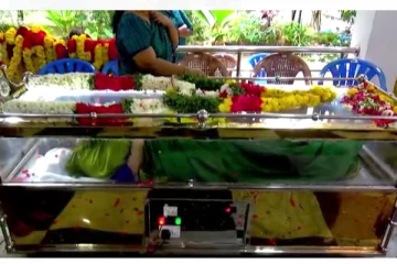 டி.ஆர்.பாலு எம்.பி.யின் மூத்த சகோதரி மறைவு - அரசியல் கட்சியினர் அஞ்சலி