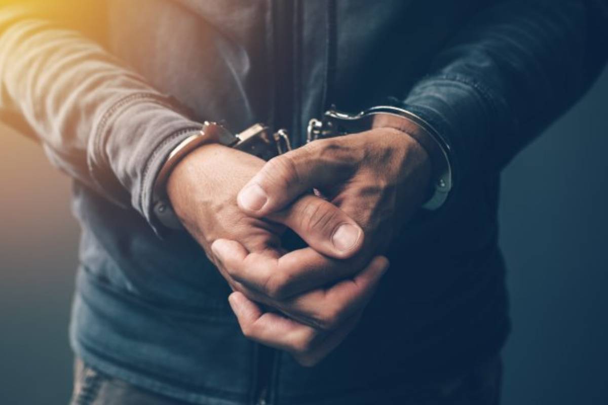 யாழில் நீண்ட காலம் போதைப்பொருள் வியாபாரத்தில் ஈடுபட்டு வந்தவர் கைது! | Drug Dealer In Jaffna Was Arrested