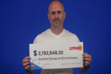 றொரன்டோவைச் சேர்ந்த18 நண்பர்களுக்கு கிடைத்த அதிர்ஷ்டம்!