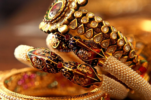 Gold jewellery