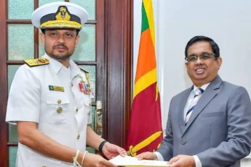 මෙරට 27 වන නාවික හමුදාපති වයිස් අද්මිරාල් ඩේමියන් ප්‍රනාන්දු වැඩ අරඹයි