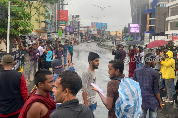பல்கலைக்கழக மாணவர்களின் ஆர்ப்பாட்டத்தில் 8 மாணவர்களே கைது!:பொலிஸார் விளக்கம் | Arrested In The Demonstration University Students