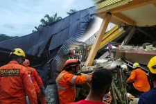 சுனாமி எச்சரிக்கை? இந்தோனேஷியாவில் பயங்கர நிலநடுக்கம்: பலர் பலி, 100-க்கும் மேற்பட்டோர் காயம்