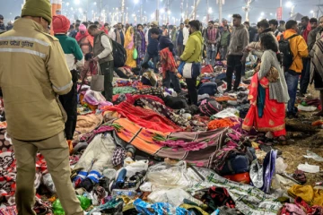 ஒலிக்கும் மரண ஓலம்; 30க்கும் மேற்பட்டோர் பலி - கும்பமேளா கூட்ட நெரிசல் எப்படி ஏற்பட்டது?