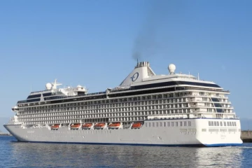 கொழும்பு துறைமுகத்தை வந்தடைந்த ரிவேரா சொகுசுக் கப்பல்